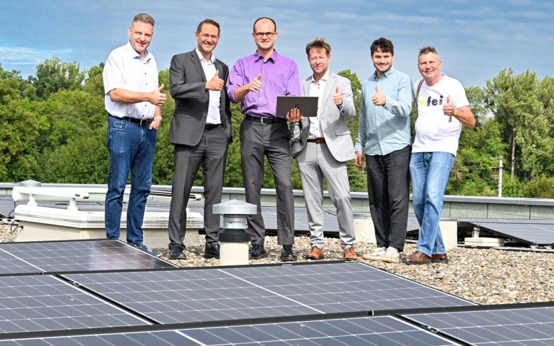 Pressemitteilung „Zwei Genossenschaften, ein Dach: Ärztehaus Scheßlitz nutzt Solarstrom vom eigenen Dach – und lädt E-Autos“